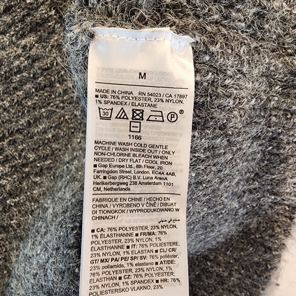 Old Navy Women’s M Medium Go-Recycled Grey Knit Fuzzy Tunic Length Sweater EUC - Picture 9 of 9